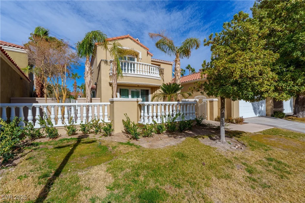 8208 Horseshoe Bend, Las Vegas, NV 89113