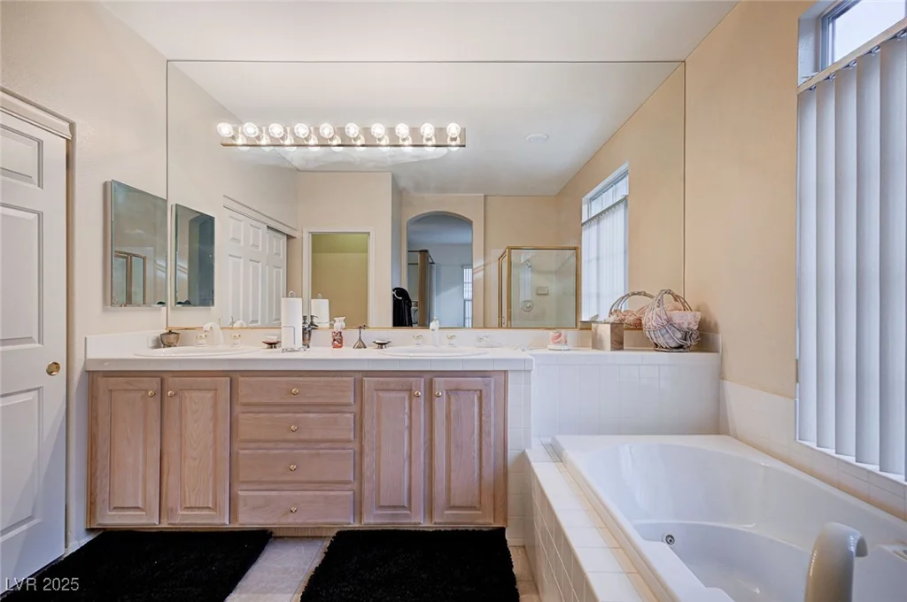 533 Tuscany View, Las Vegas, NV 89145