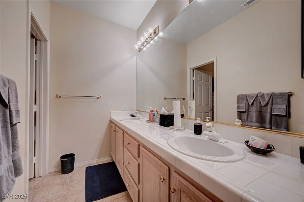 533 Tuscany View, Las Vegas, NV 89145