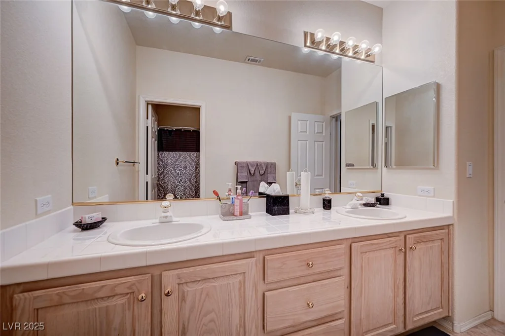 533 Tuscany View, Las Vegas, NV 89145