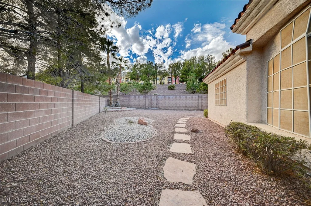 533 Tuscany View, Las Vegas, NV 89145