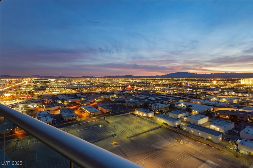 4575 Dean Martin, Las Vegas, NV 89103