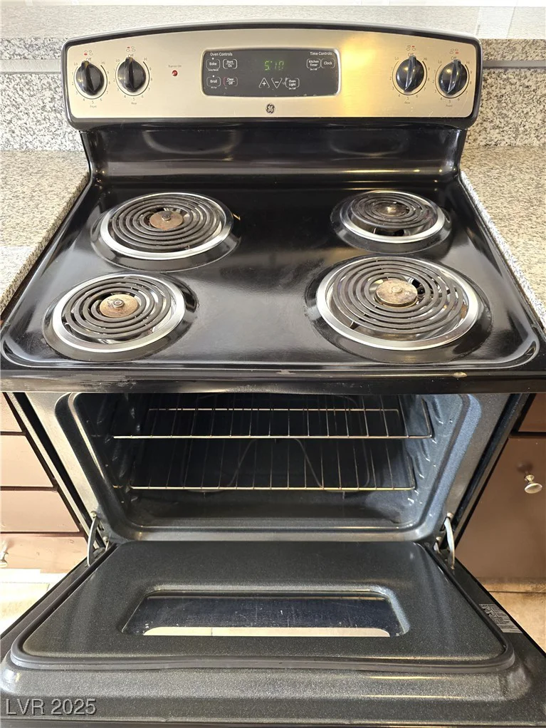 4260 Vornsand, Las Vegas, NV 89115