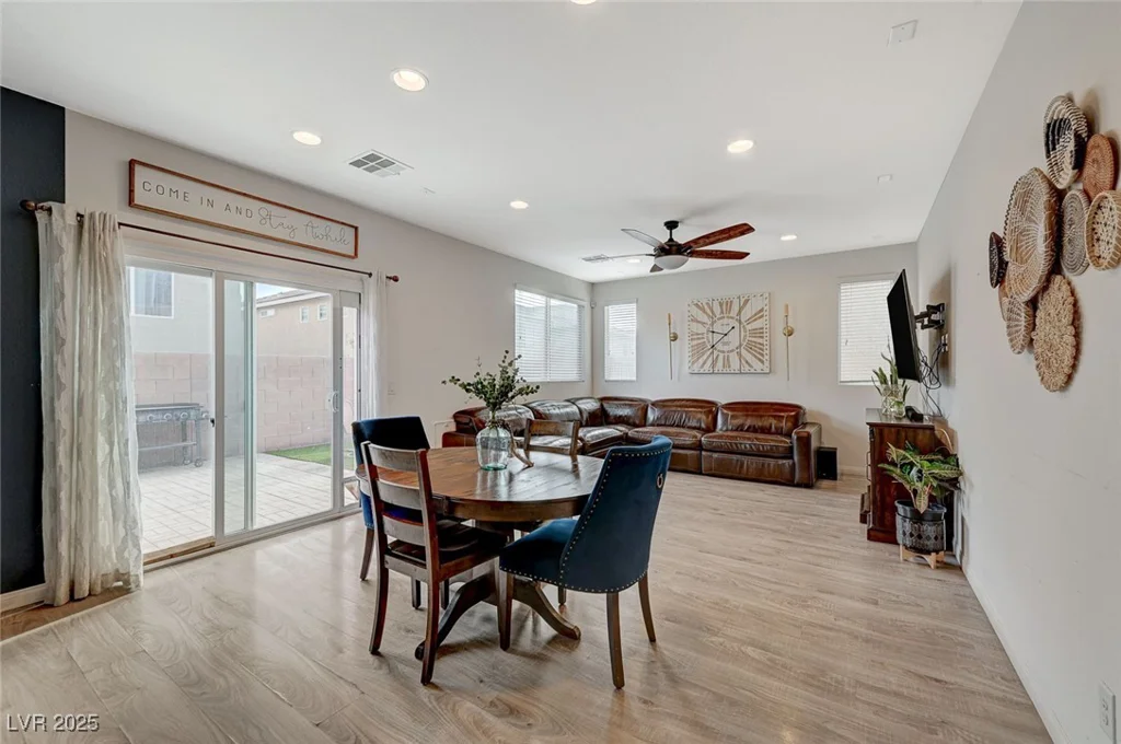 7856 Pyramid Peak, Las Vegas, NV 89166