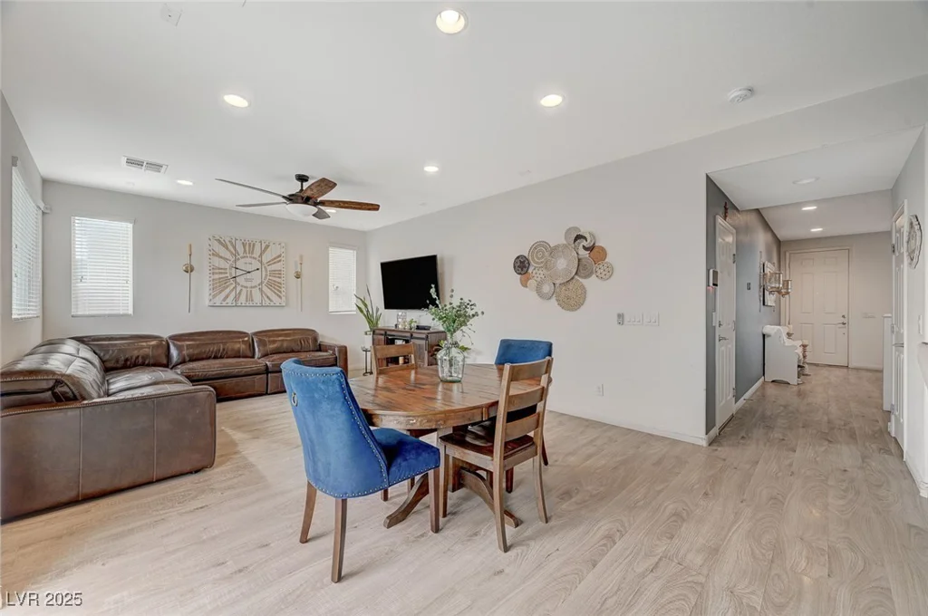 7856 Pyramid Peak, Las Vegas, NV 89166