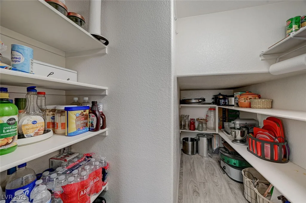 7856 Pyramid Peak, Las Vegas, NV 89166