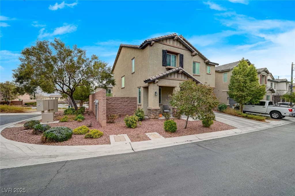 7856 Pyramid Peak, Las Vegas, NV 89166