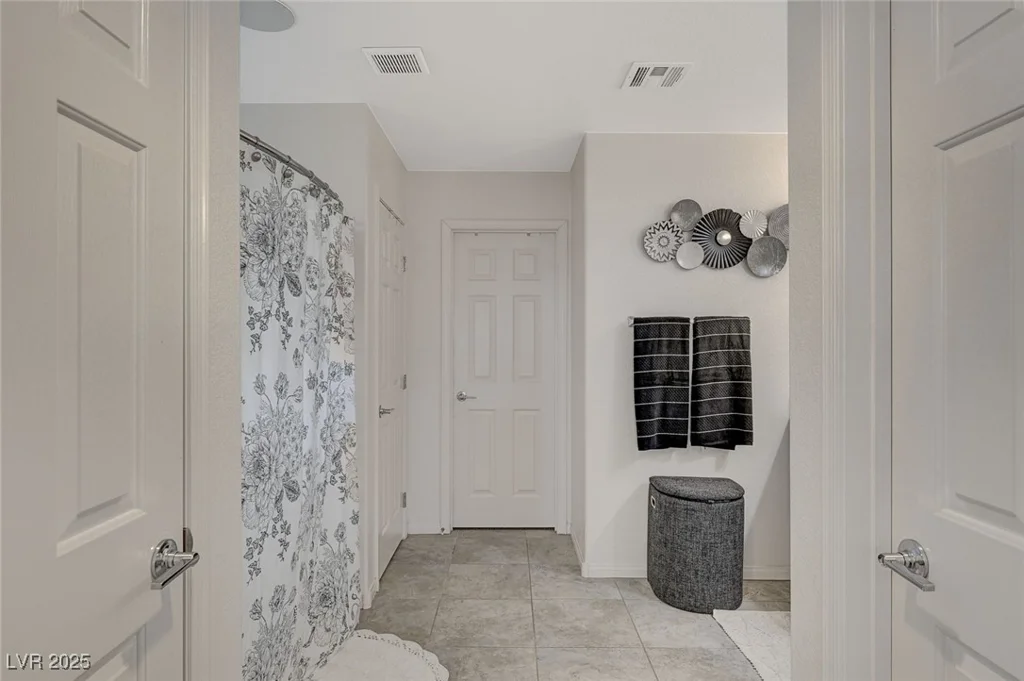 7856 Pyramid Peak, Las Vegas, NV 89166