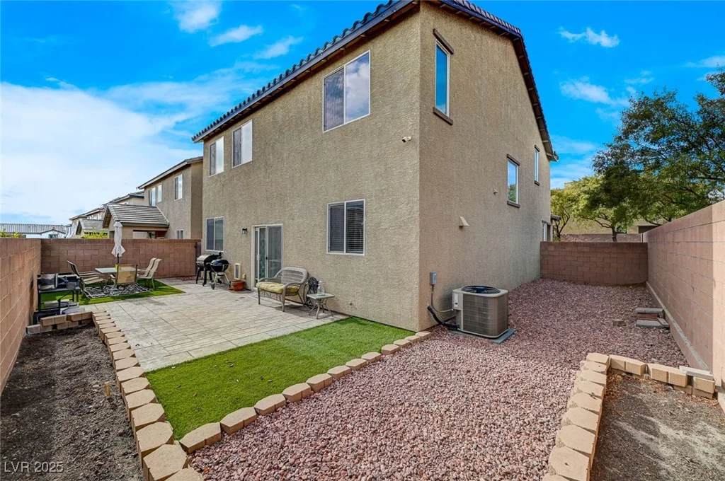 7856 Pyramid Peak, Las Vegas, NV 89166