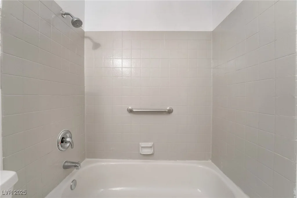 228 Bruce, Las Vegas, NV 89101