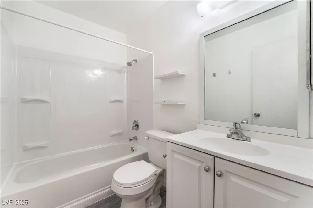 228 Bruce, Las Vegas, NV 89101