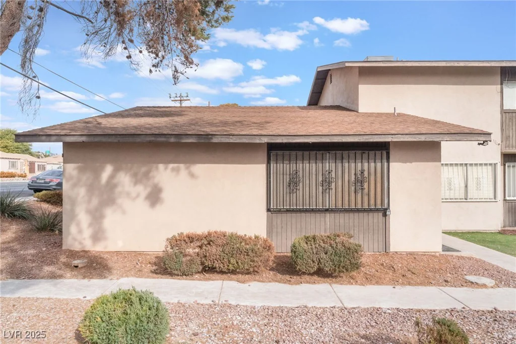228 Bruce, Las Vegas, NV 89101
