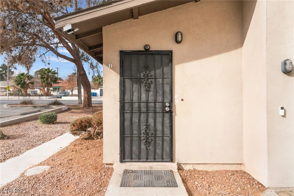 228 Bruce, Las Vegas, NV 89101