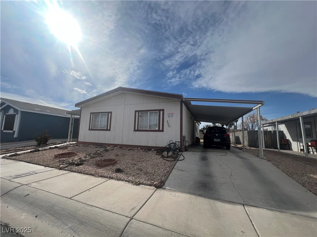 4575 Sandirose, Las Vegas, NV 89122
