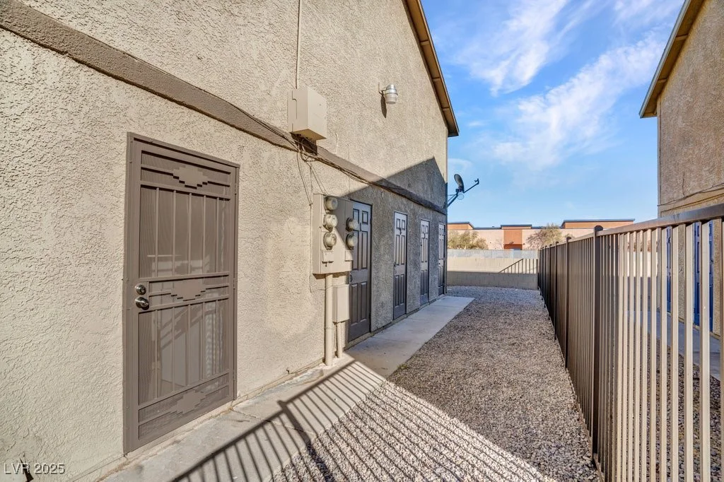 4368 Vornsand, Las Vegas, NV 89115