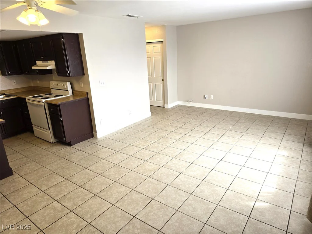 4368 Vornsand, Las Vegas, NV 89115