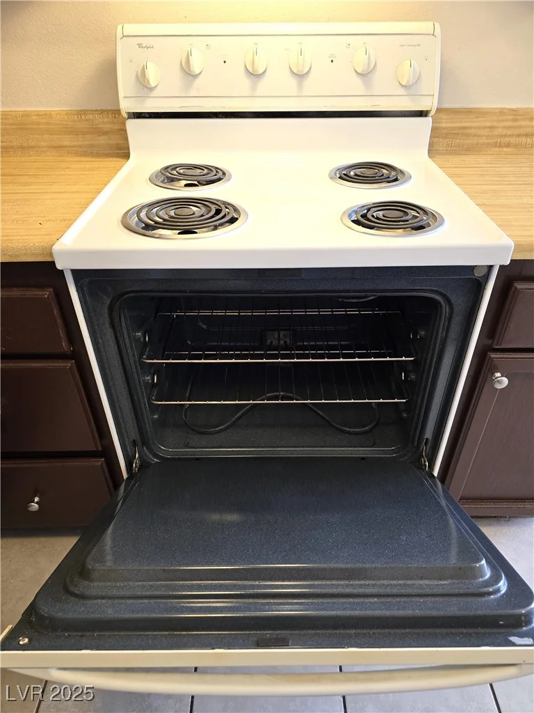 4368 Vornsand, Las Vegas, NV 89115