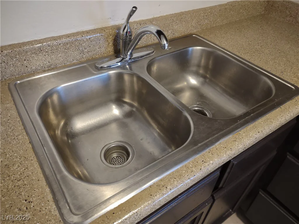 4368 Vornsand, Las Vegas, NV 89115