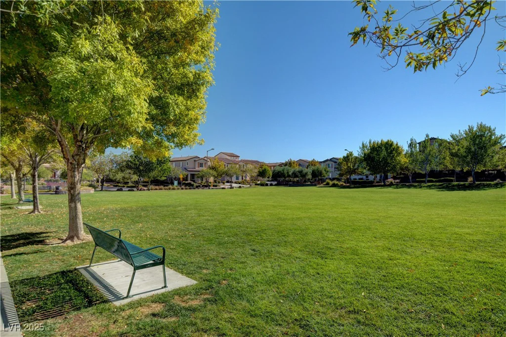 11428 Belmont Lake, Las Vegas, NV 89135
