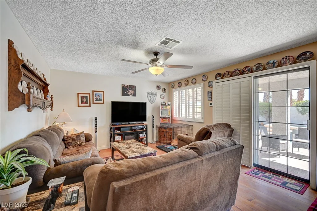 3181 Shadow Bluff, Las Vegas, NV 89120