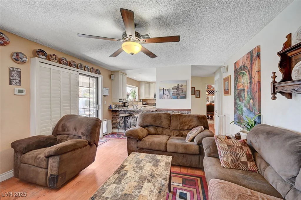 3181 Shadow Bluff, Las Vegas, NV 89120
