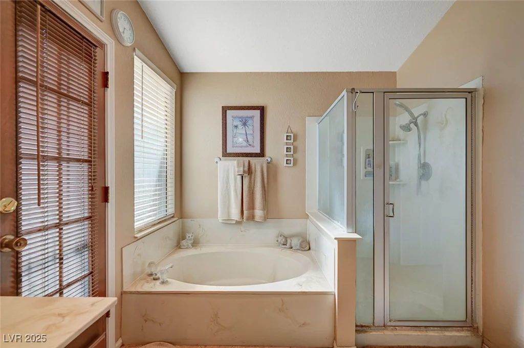 3181 Shadow Bluff, Las Vegas, NV 89120