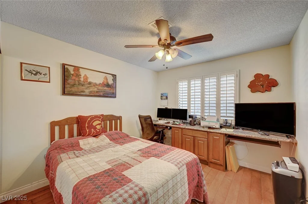 3181 Shadow Bluff, Las Vegas, NV 89120