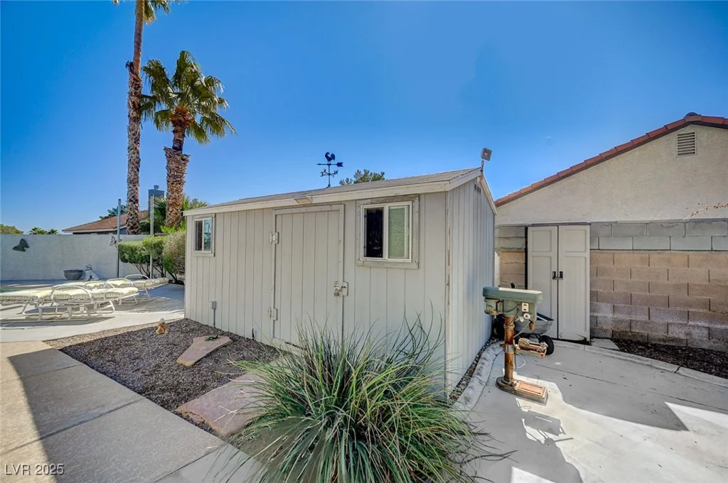 3181 Shadow Bluff, Las Vegas, NV 89120