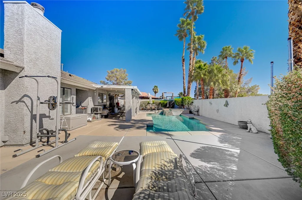 3181 Shadow Bluff, Las Vegas, NV 89120