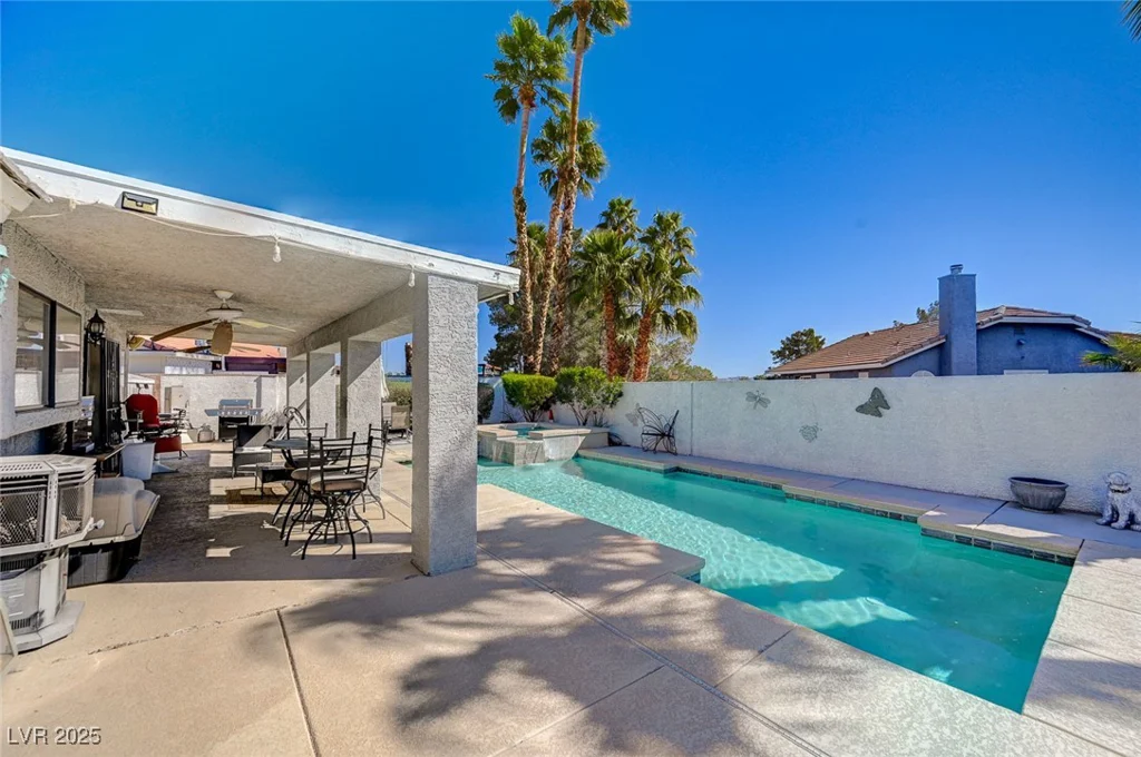 3181 Shadow Bluff, Las Vegas, NV 89120