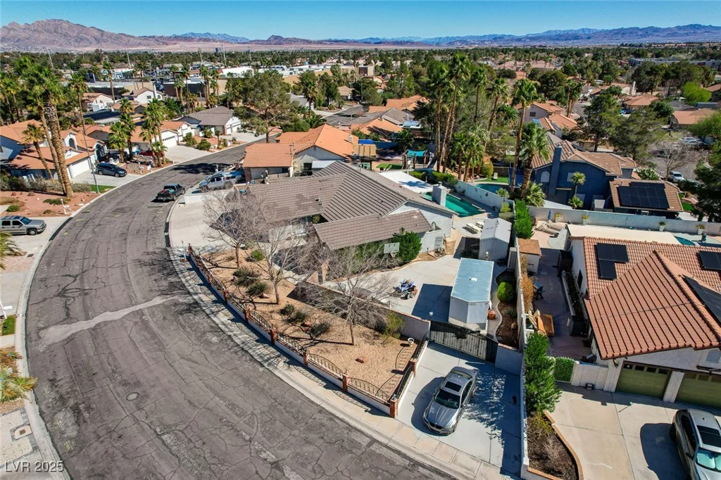 3181 Shadow Bluff, Las Vegas, NV 89120