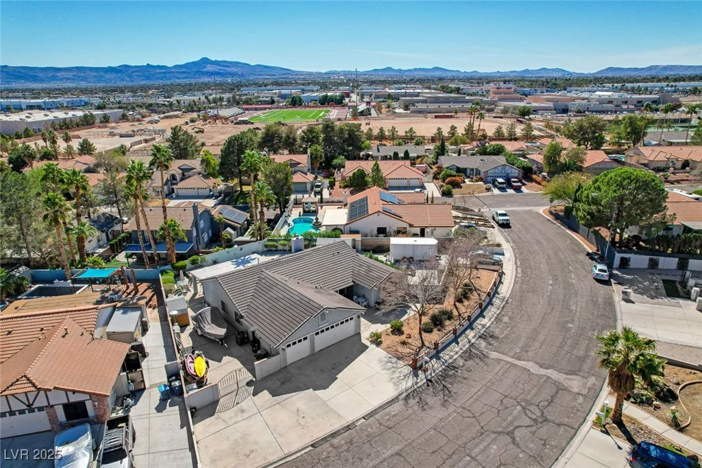 3181 Shadow Bluff, Las Vegas, NV 89120