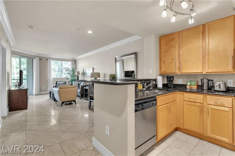 260 Flamingo, Las Vegas, NV 89169