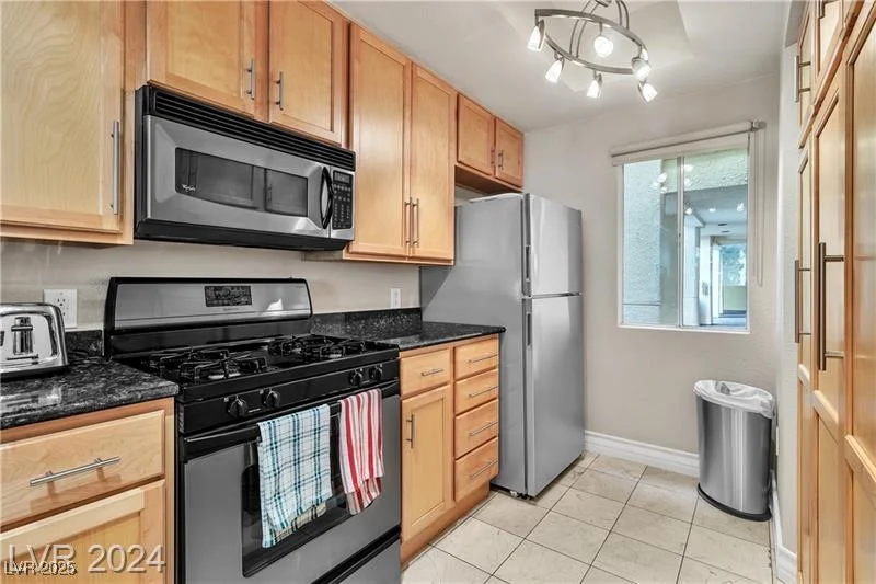 260 Flamingo, Las Vegas, NV 89169