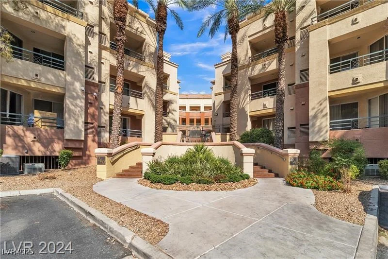 260 Flamingo, Las Vegas, NV 89169
