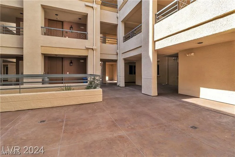 260 Flamingo, Las Vegas, NV 89169