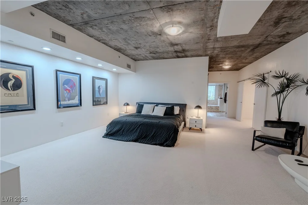360 Desert Inn, Las Vegas, NV 89109