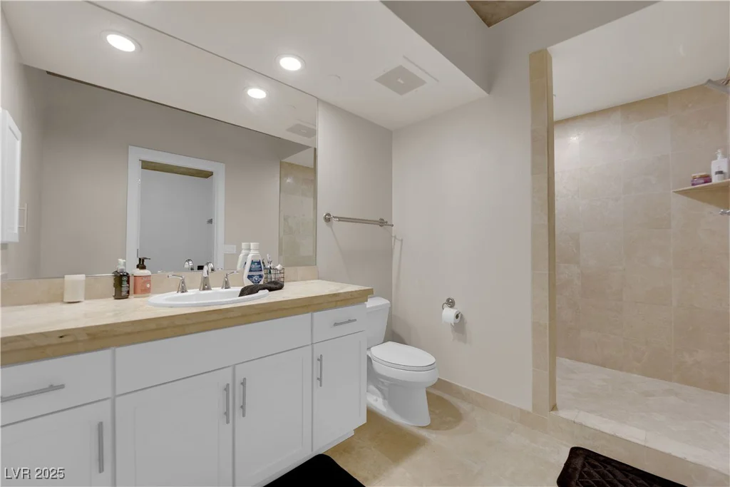 360 Desert Inn, Las Vegas, NV 89109