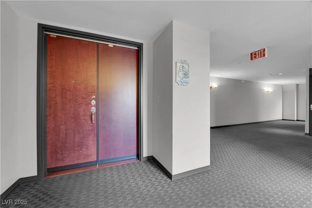 360 Desert Inn, Las Vegas, NV 89109