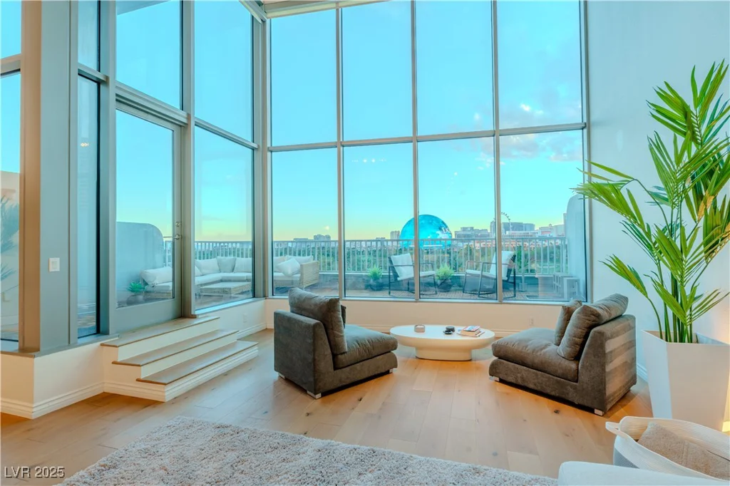 360 Desert Inn, Las Vegas, NV 89109