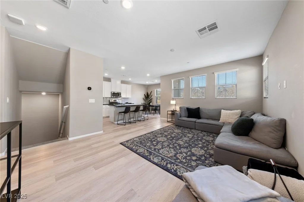 73 Lomita Heights, Las Vegas, NV 89138