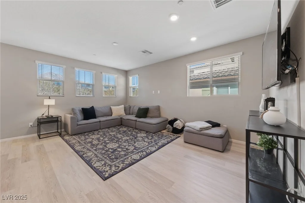 73 Lomita Heights, Las Vegas, NV 89138