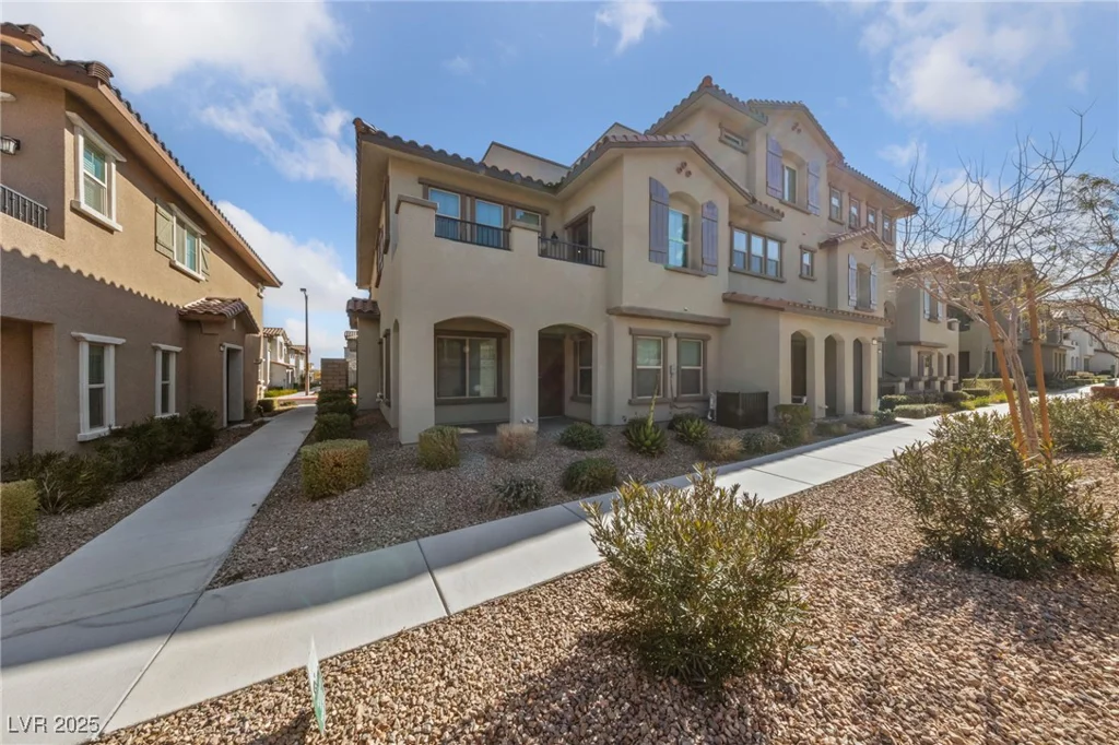 73 Lomita Heights, Las Vegas, NV 89138
