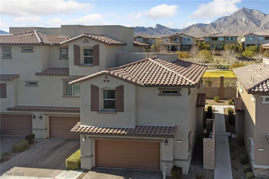 73 Lomita Heights, Las Vegas, NV 89138