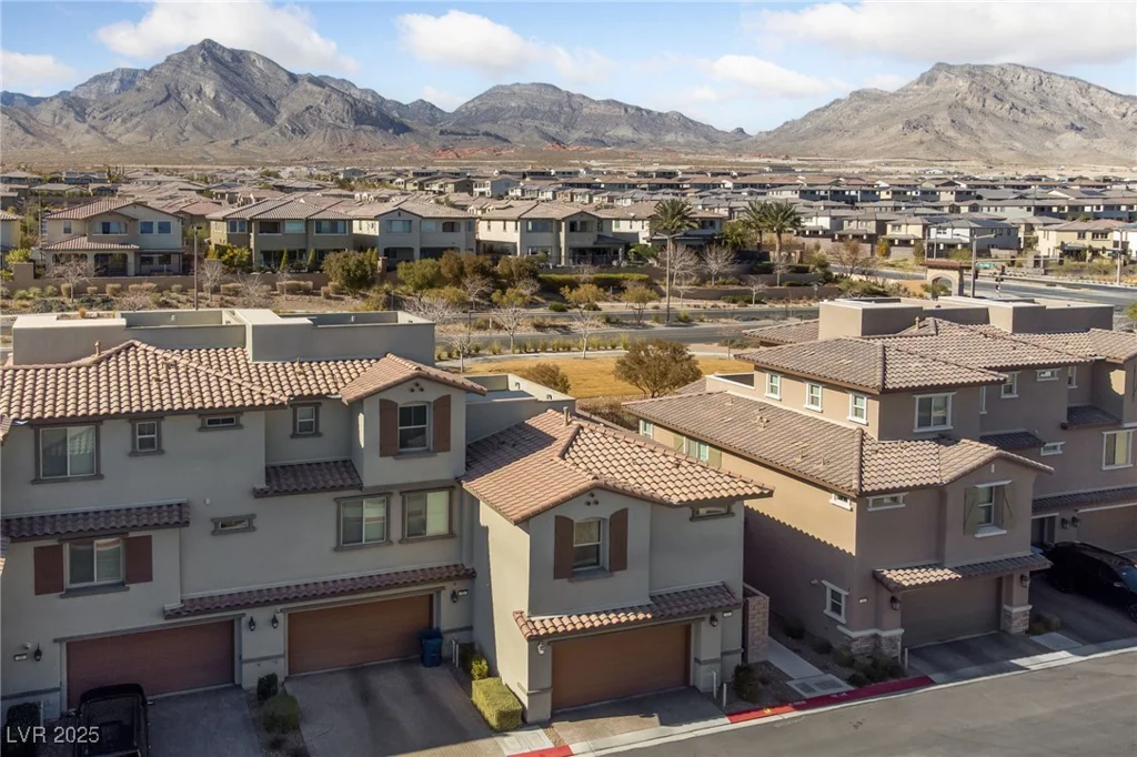 73 Lomita Heights, Las Vegas, NV 89138