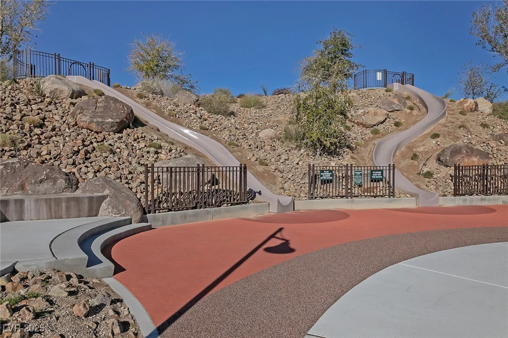 73 Lomita Heights, Las Vegas, NV 89138