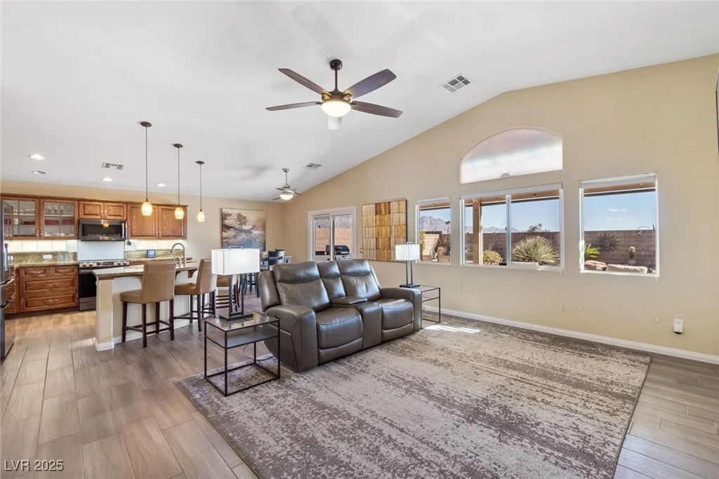 8404 Romantic Sunset, Las Vegas, NV 89131