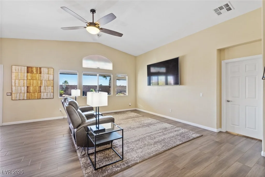 8404 Romantic Sunset, Las Vegas, NV 89131