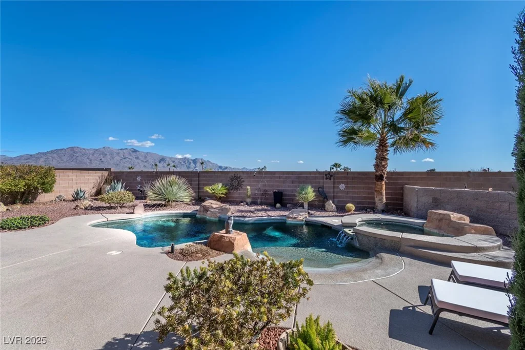 8404 Romantic Sunset, Las Vegas, NV 89131