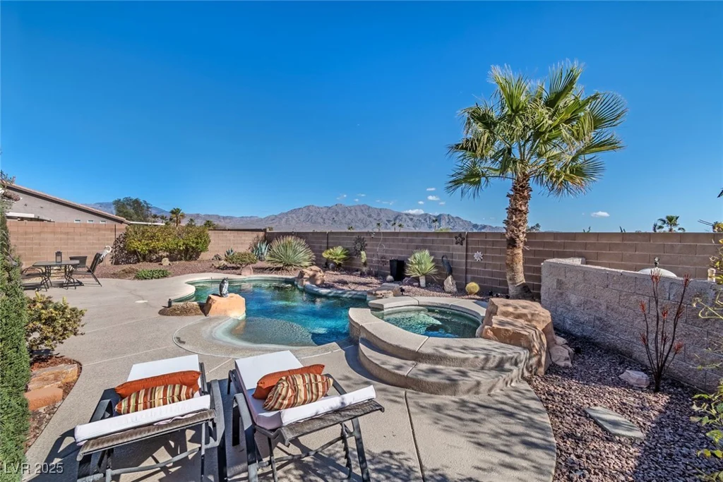 8404 Romantic Sunset, Las Vegas, NV 89131